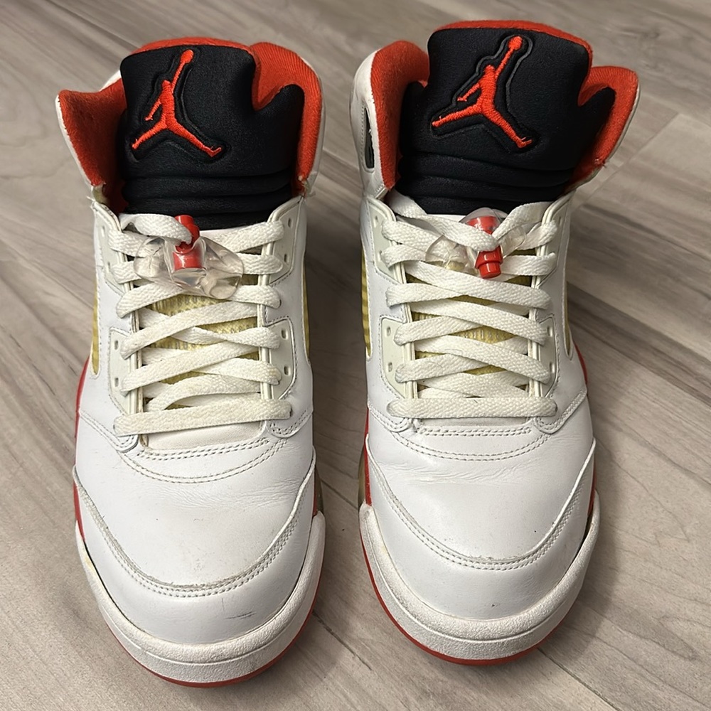 Jordan 5 - Picture 2 of 4